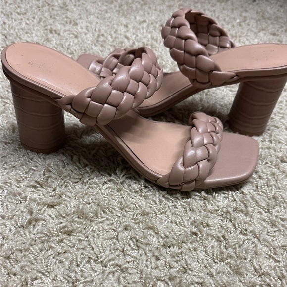 A NEW DAY Braided Tan Women's Sandals size 7.5 - Picture 3 of 3